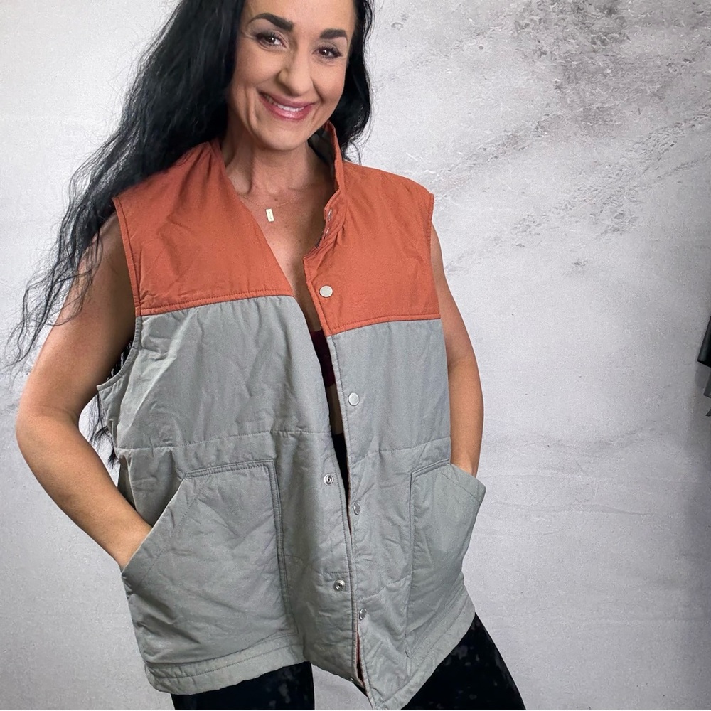 Pendleton Orange and Gray Vest with Zip Front